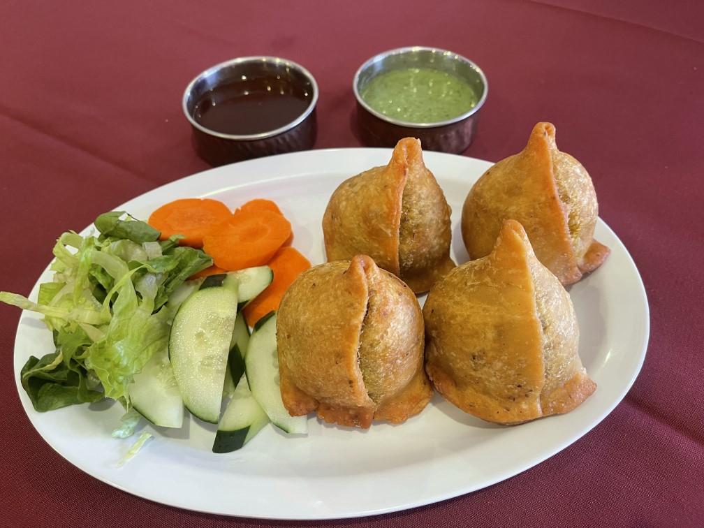 Aloo Samosa — India's Tandoori Halal Restaurant